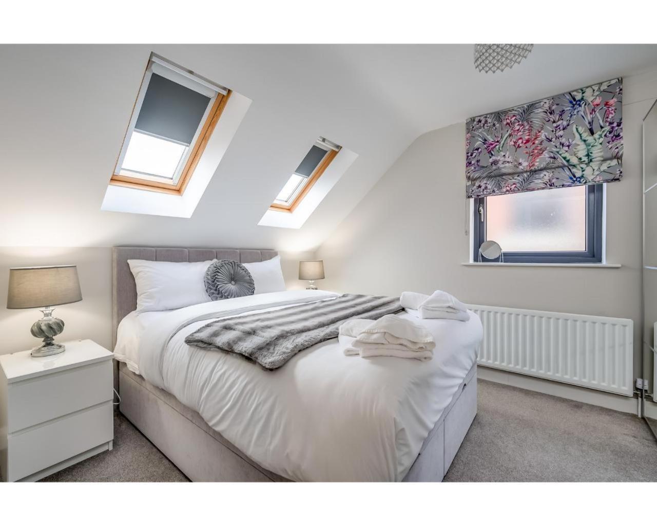 Central Belfast Apartments Utility Street ภายนอก รูปภาพ
